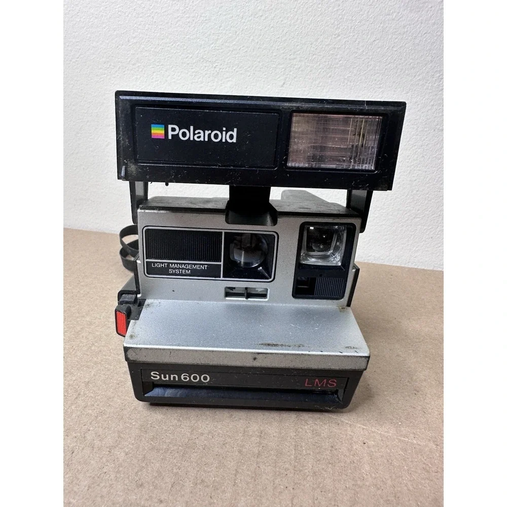 Polaroid Sun 600 LMS Vintage Instant Camera Black Silver Tested